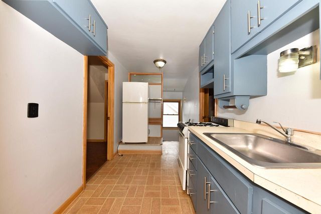 3229 S 56th STREET, Milwaukee, WI 53219
