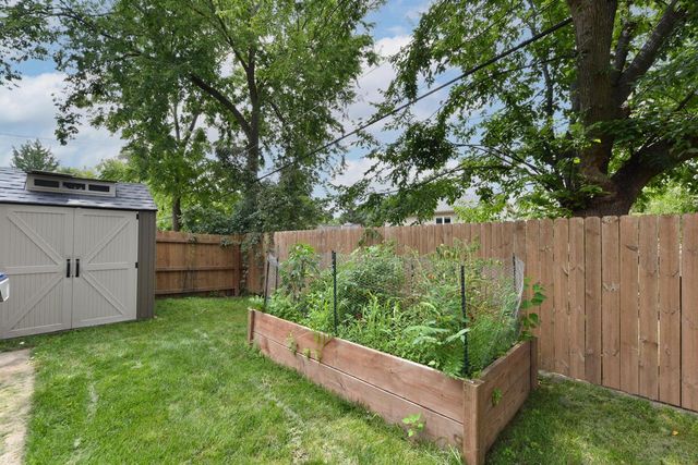 3229 S 56th STREET, Milwaukee, WI 53219