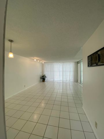 4110 Tivoli Court, Greenacres, FL 33467