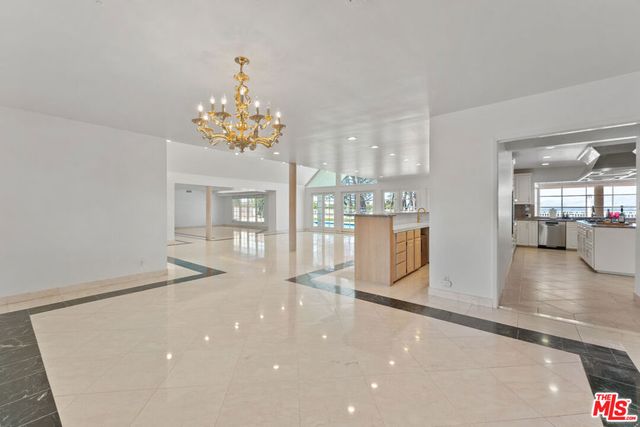 4159 Regal Oak Drive, Encino, CA 91436