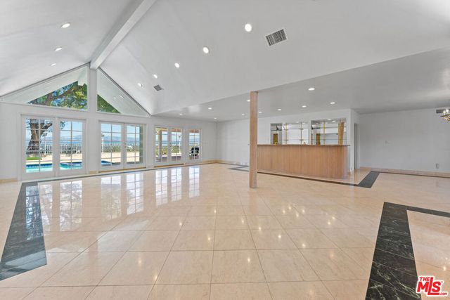 4159 Regal Oak Drive, Encino, CA 91436