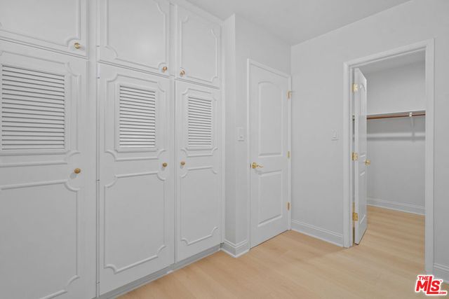 4159 Regal Oak Drive, Encino, CA 91436