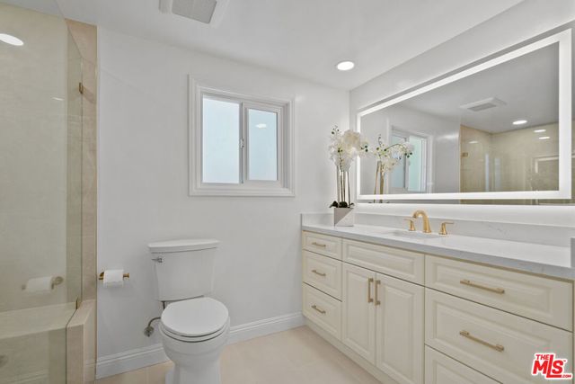 4159 Regal Oak Drive, Encino, CA 91436