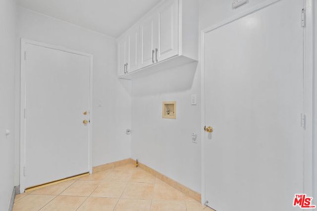 4159 Regal Oak Drive, Encino, CA 91436