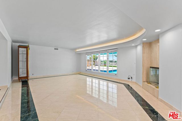 4159 Regal Oak Drive, Encino, CA 91436