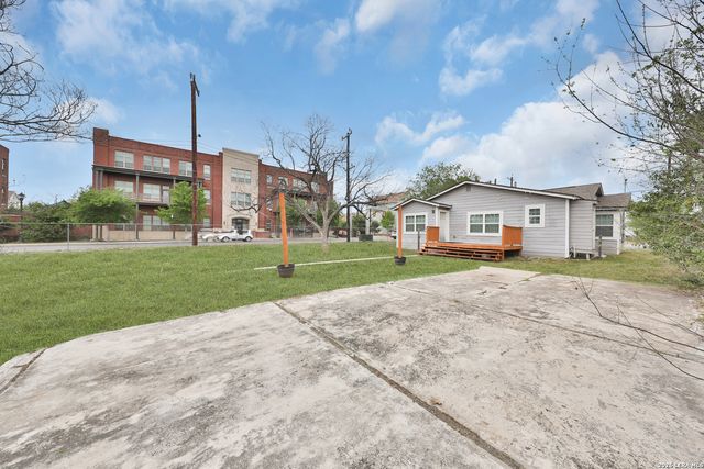 2006 HAYS ST, San Antonio, TX 78202