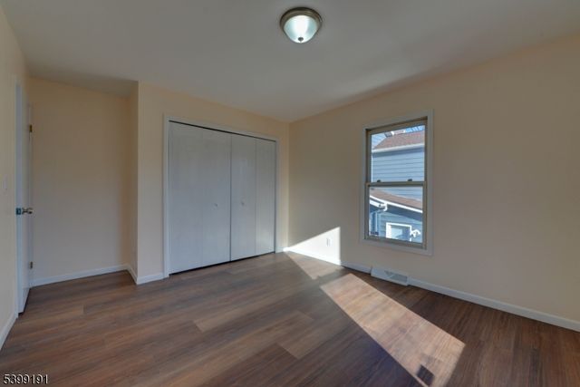 90 Dewey St, Bloomfield Twp., NJ 07003