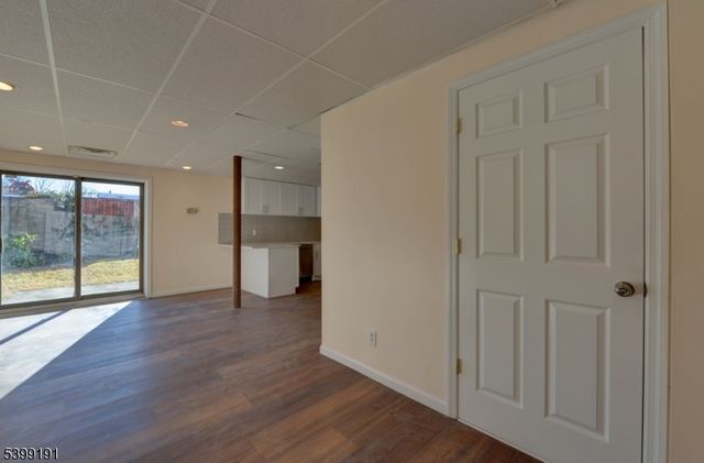 90 Dewey St, Bloomfield Twp., NJ 07003