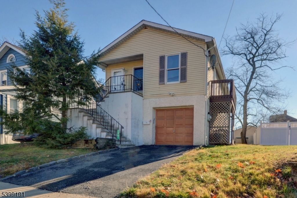 90 Dewey St, Bloomfield Twp., NJ 07003