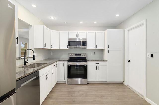 3905 SANDPOINTE DRIVE, Bradenton, FL 34205