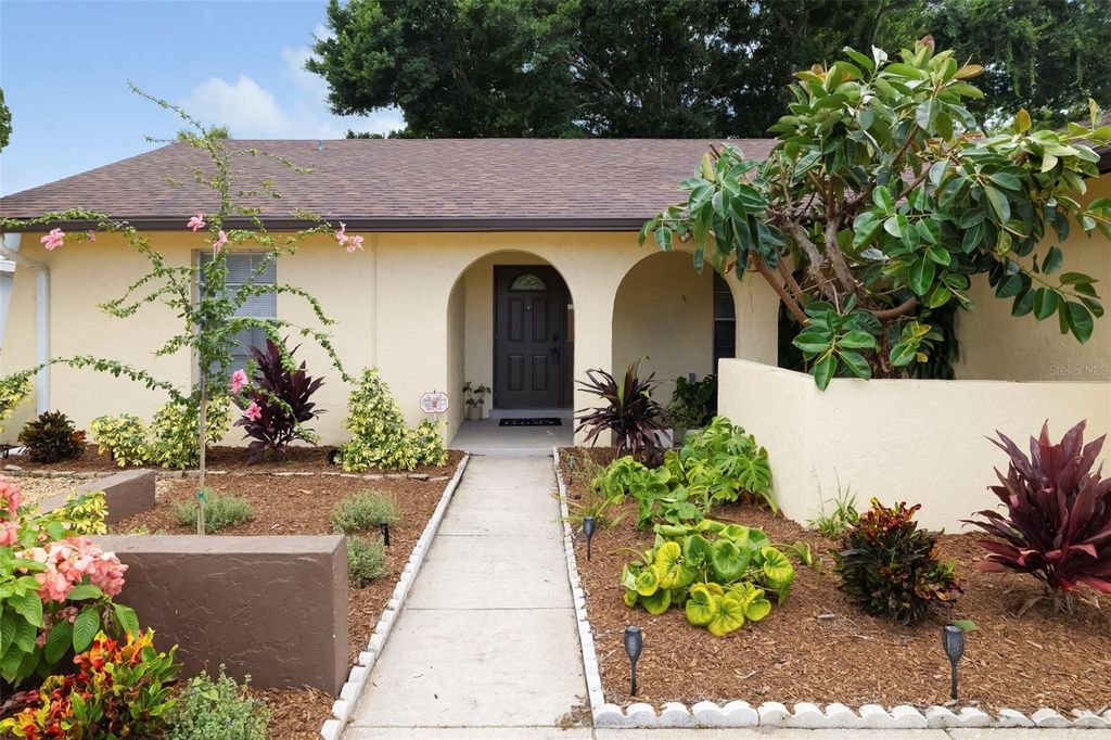 Image 6 of property listing at 3905 SANDPOINTE DRIVE, Bradenton, FL 34205