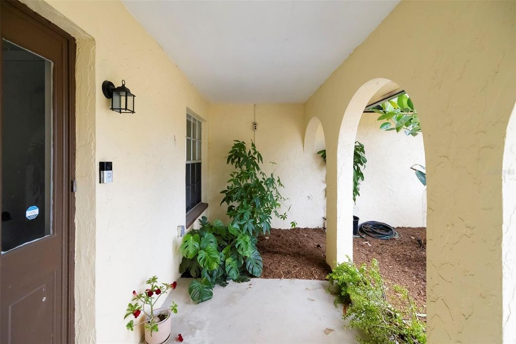 Image 8 of property listing at 3905 SANDPOINTE DRIVE, Bradenton, FL 34205