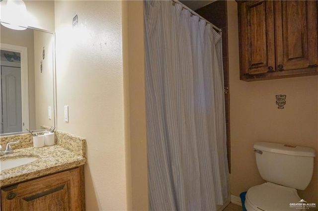 1002 Easter Lilly Drive, Los Fresnos, TX 78566