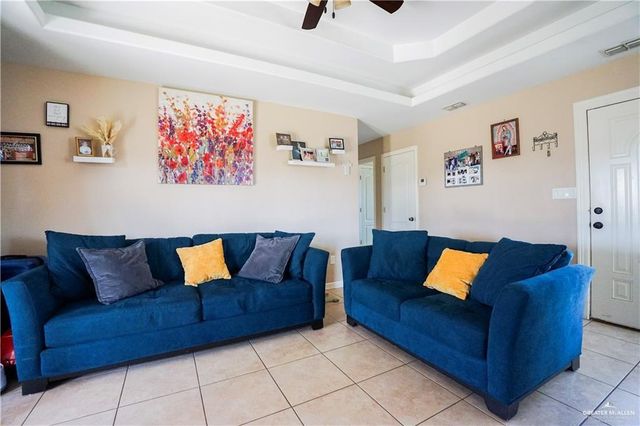 1002 Easter Lilly Drive, Los Fresnos, TX 78566