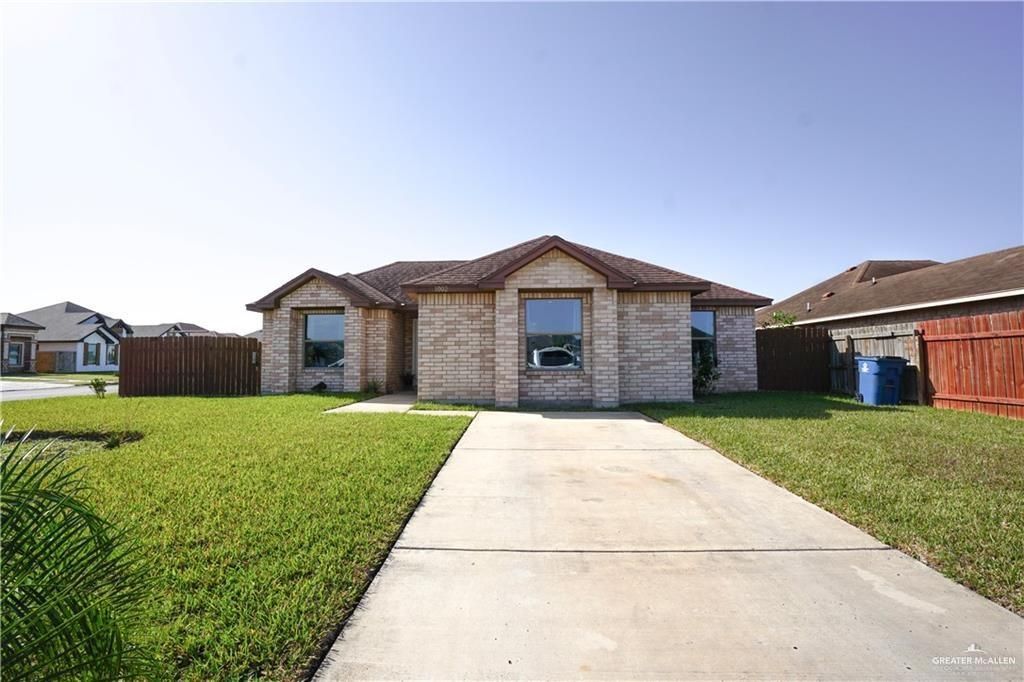 1002 Easter Lilly Drive, Los Fresnos, TX 78566
