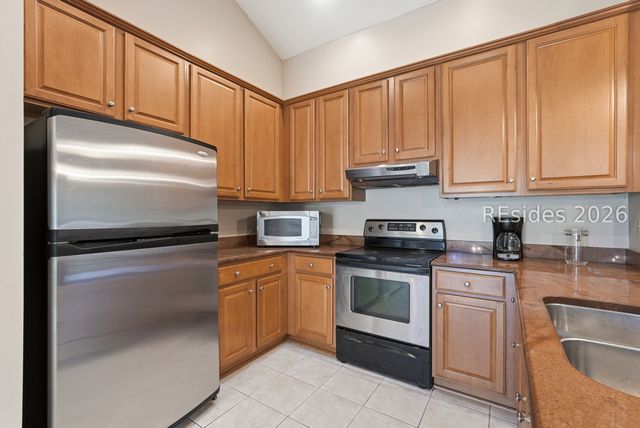 201 Cotton Field Ln E, Bluffton, SC 29910