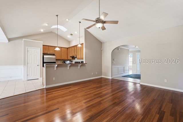 201 Cotton Field Ln E, Bluffton, SC 29910