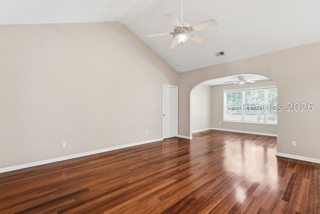 201 Cotton Field Ln E, Bluffton, SC 29910
