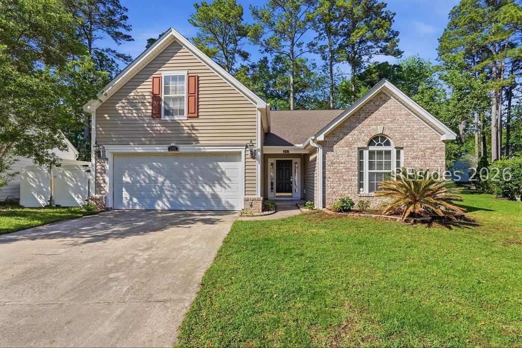 201 Cotton Field Ln E, Bluffton, SC 29910