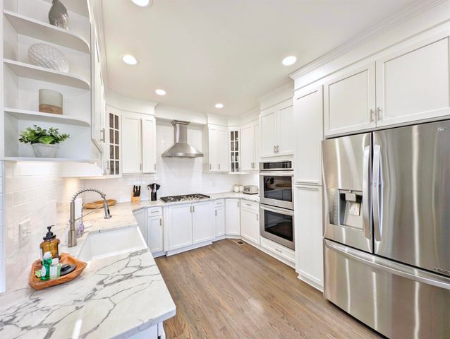 10 Sea Oats Circle, Pawleys Island, SC 29585