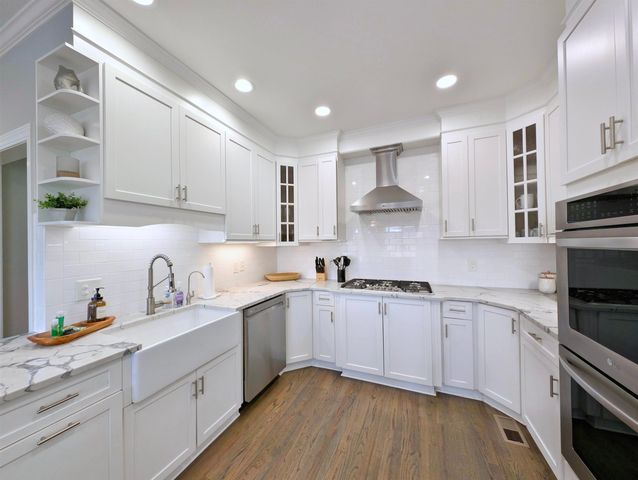 10 Sea Oats Circle, Pawleys Island, SC 29585