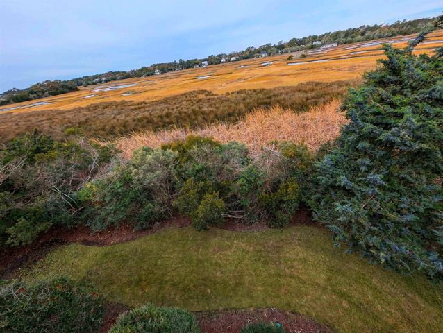 10 Sea Oats Circle, Pawleys Island, SC 29585