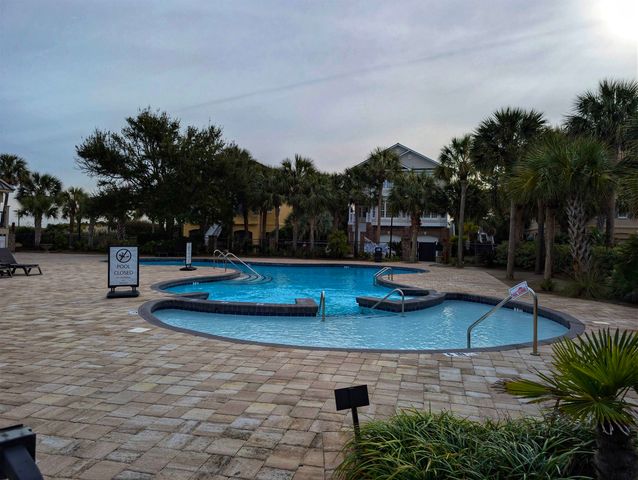 10 Sea Oats Circle, Pawleys Island, SC 29585