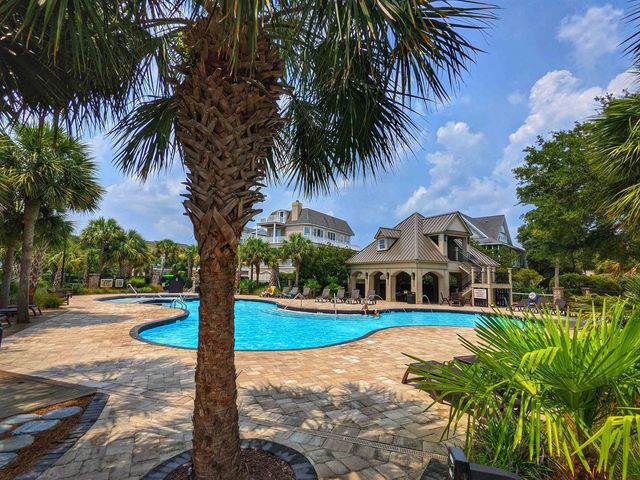 10 Sea Oats Circle, Pawleys Island, SC 29585