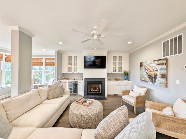 10 Sea Oats Circle, Pawleys Island, SC 29585