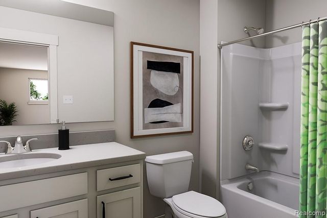 54193 Grand Boulevard, Shelby, MI 48316