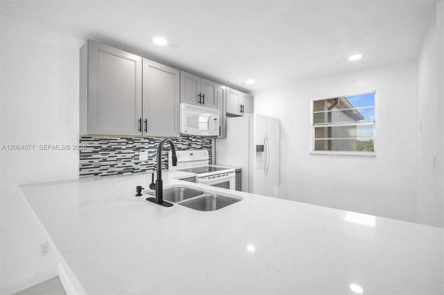 2601 NE 3rd Court 4110, Boynton Beach, FL 33435