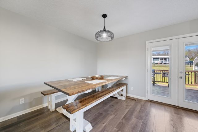 3695 Armstrong Rd, Springfield, TN 37172