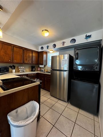 15201 Leeward Dr B4, Corpus Christi, TX 78418
