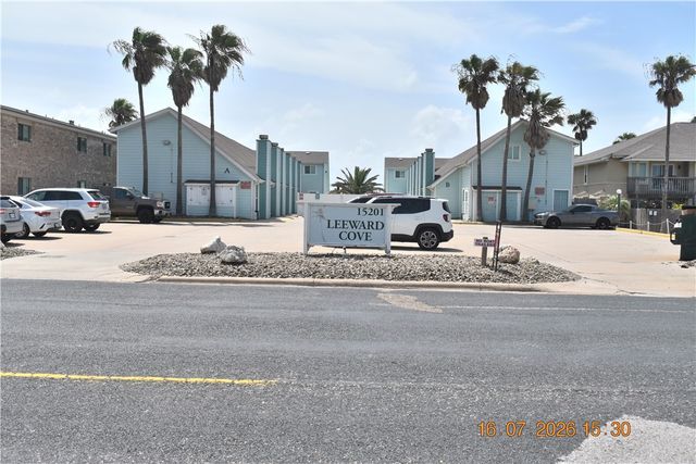 15201 Leeward Dr B4, Corpus Christi, TX 78418