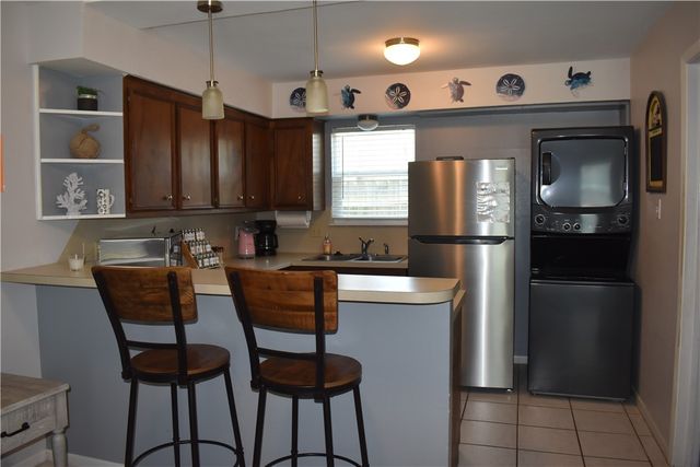 15201 Leeward Dr B4, Corpus Christi, TX 78418