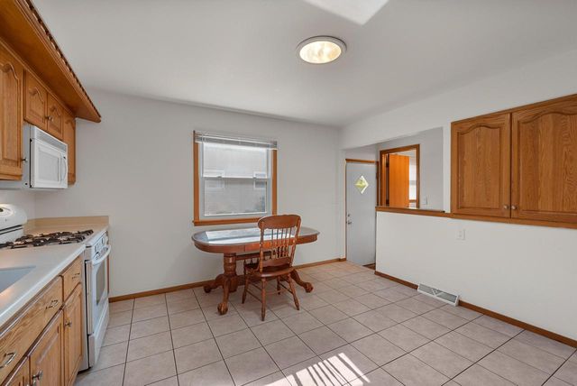 9313 W Clovernook STREET, Milwaukee, WI 53224