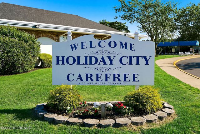 54 Liberta Drive, Toms River, NJ 08757
