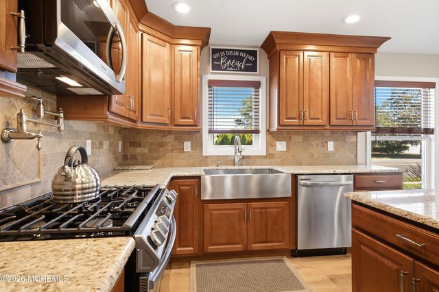 54 Liberta Drive, Toms River, NJ 08757