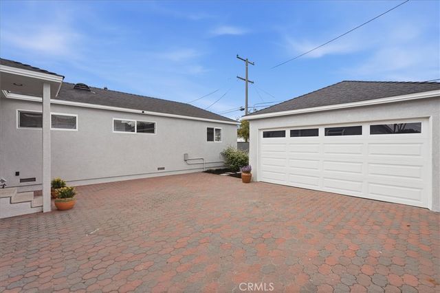 2267 Mira Mar Avenue, Long Beach, CA 90815