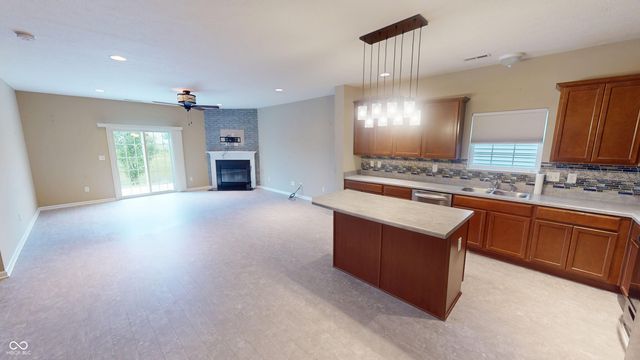 5321 Tanglewood Lane, Whitestown, IN 46075