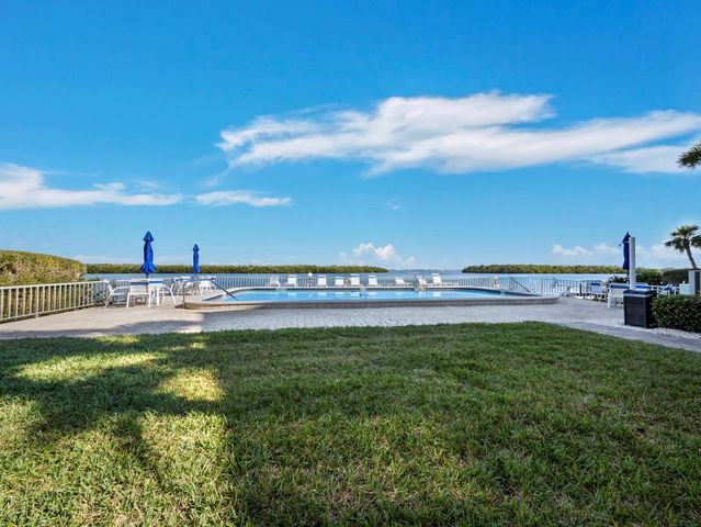 4430 EXETER DRIVE M108, Longboat Key, FL 34228