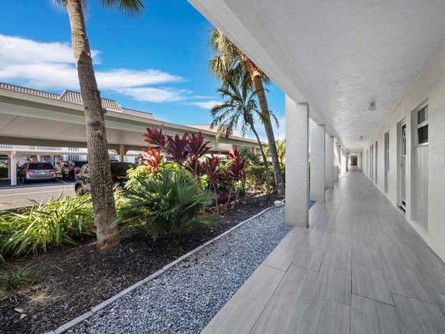 4430 EXETER DRIVE M108, Longboat Key, FL 34228