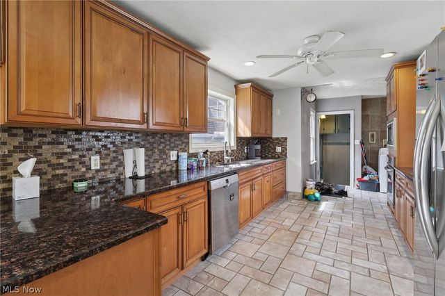 9877 Cutts Road, Chardon, OH 44024