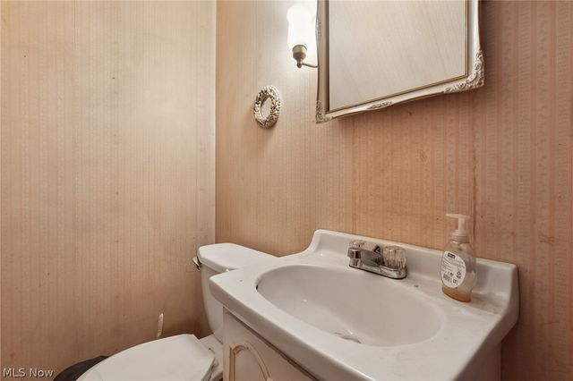 9877 Cutts Road, Chardon, OH 44024