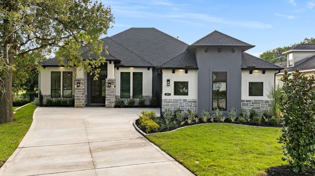 127 Brookgreen Circle, Montgomery, TX 77356