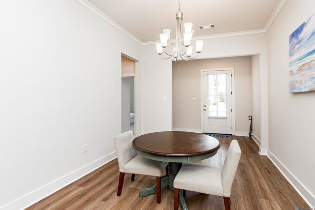 9558 Creekview Dr, Baton Rouge, LA 70836