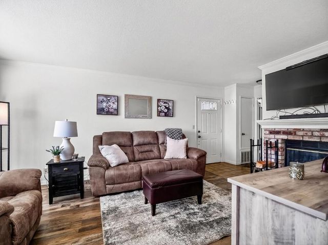 1056 Padre Drive 8, Salinas, CA 93901