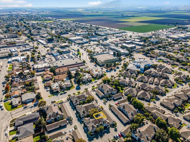 1056 Padre Drive 8, Salinas, CA 93901