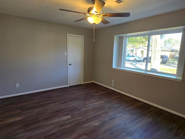 1403 Hitherfield Drive, Sugar Land, TX 77498
