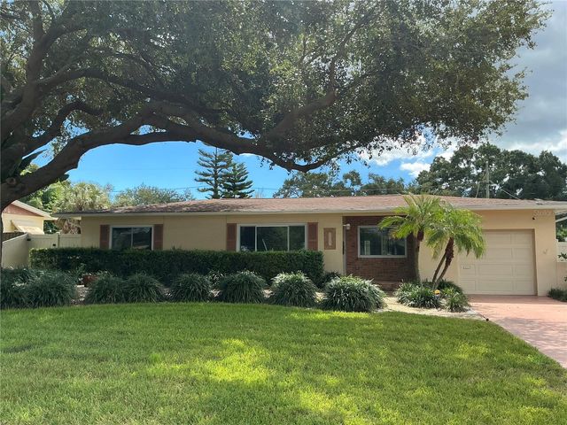5248 15TH AVENUE N, St Petersburg, FL 33710